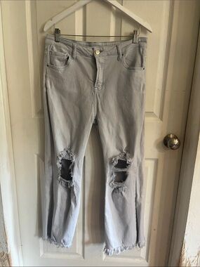 Risen Light Gray Distressed Cropped Ankle Jeans